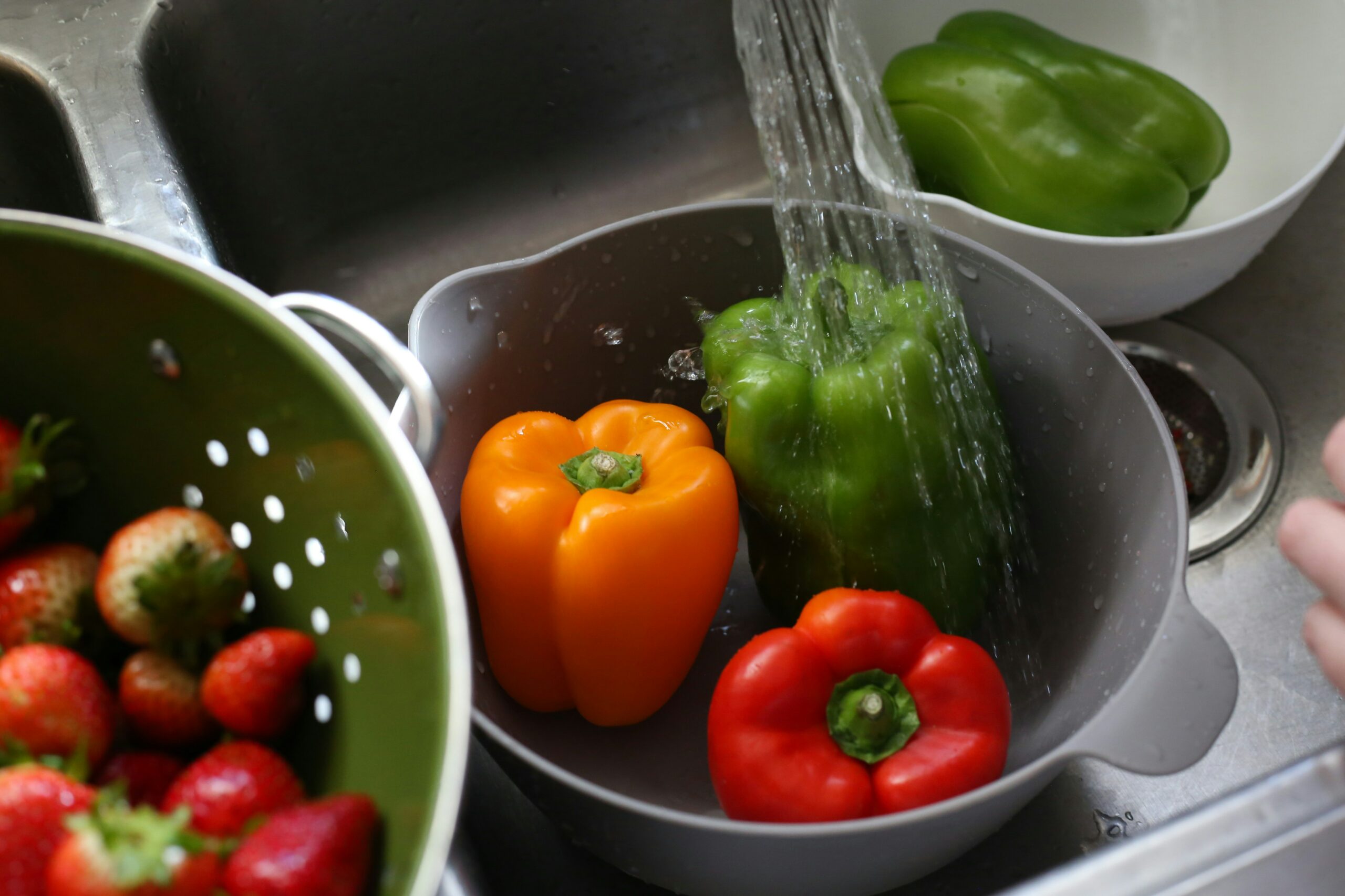 washing vegetable scaled